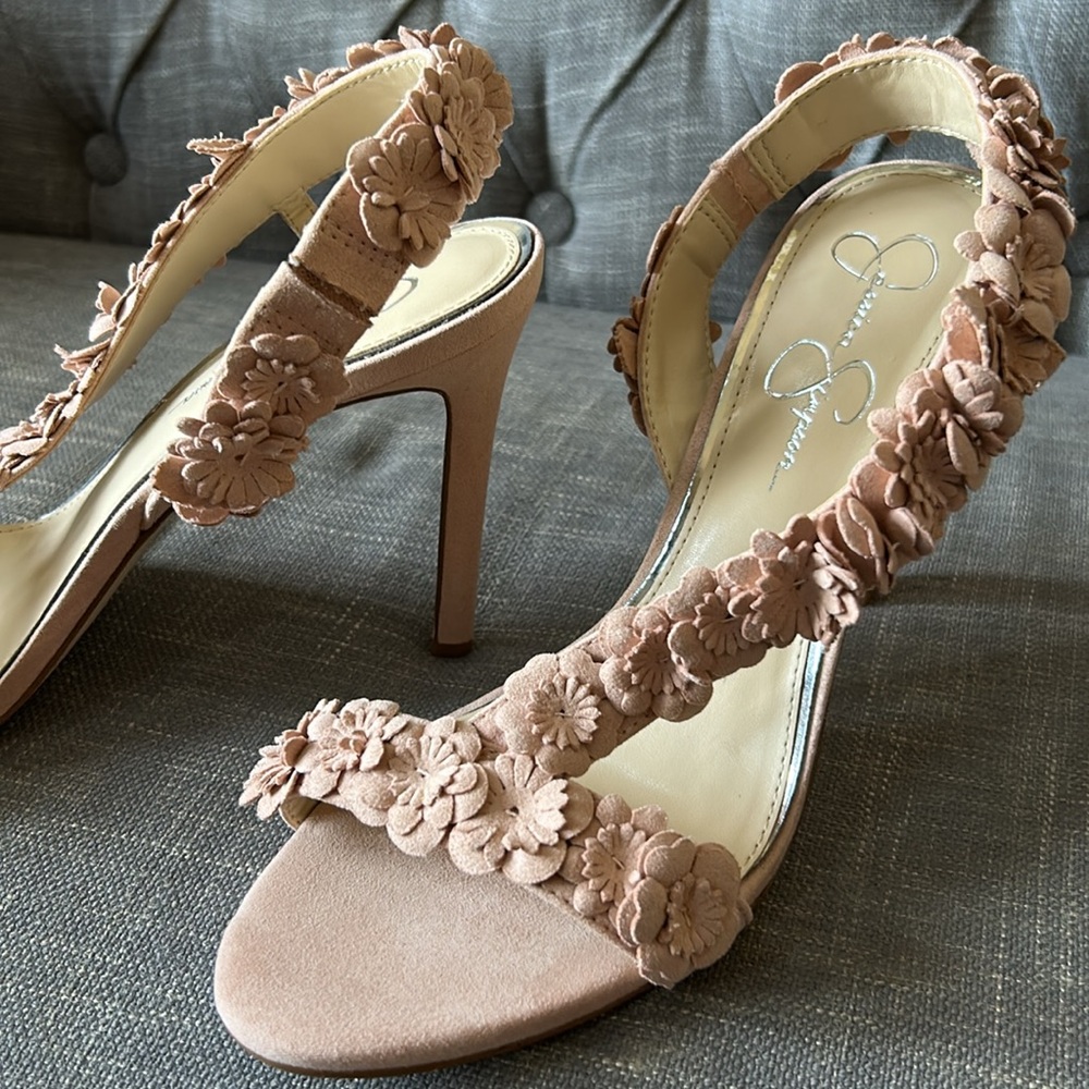 Jessica Simpson Nude Suede Floral High Heel Sandals – Elegant Open-Toe Stilettos